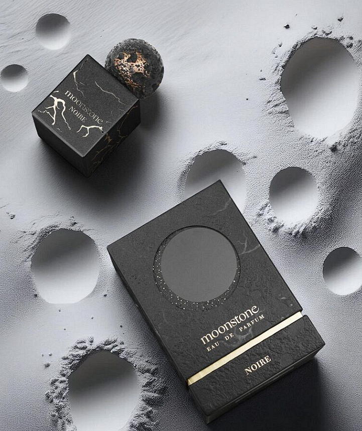 Φεγγαρόπετρα Νουάρ